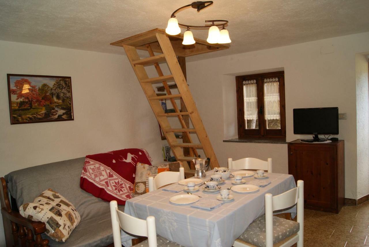 La Maison De Marietta Apartment Gressan Exterior photo